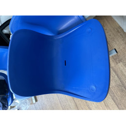 Сидение пластиковое ИСКРА