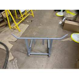 Турник-брусья навесной с параллельным хватом